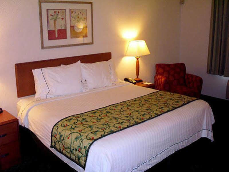 Fairfield Inn & Suites Bloomington Εξωτερικό φωτογραφία